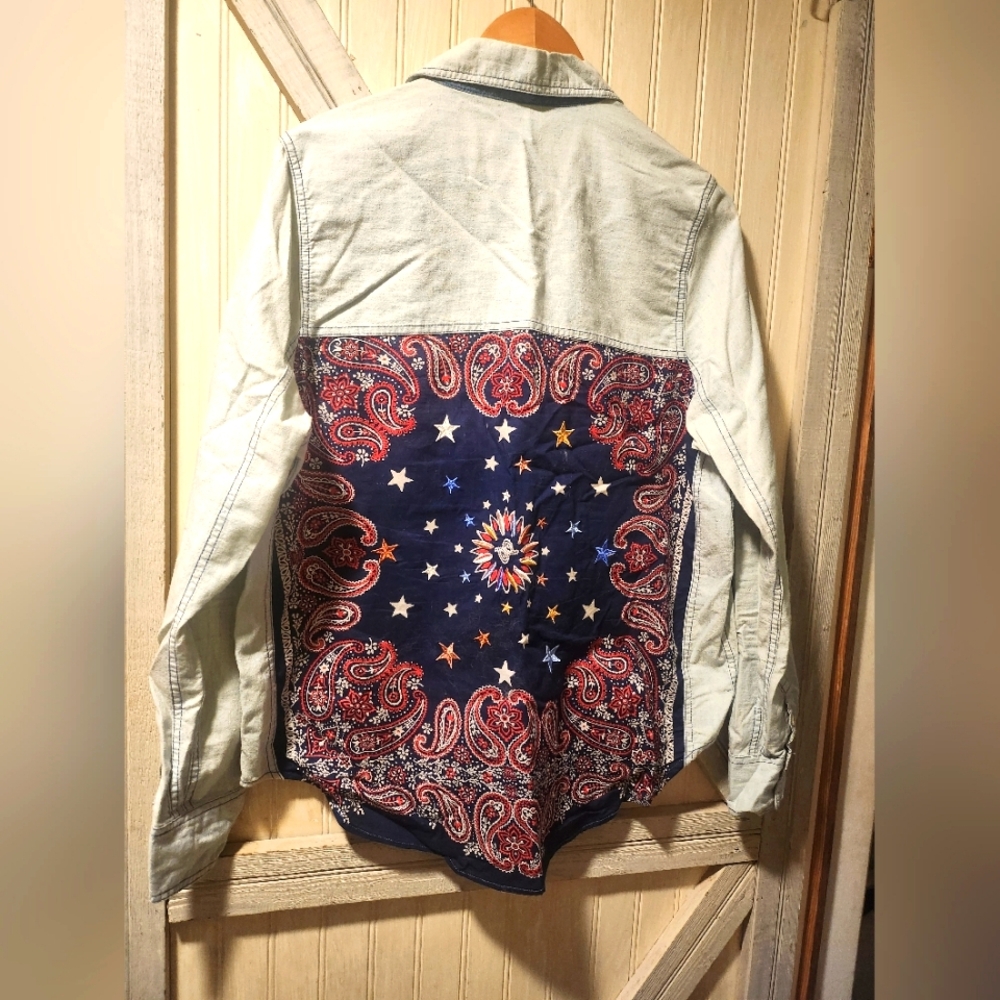 $128 Free People Bandana Bandit Button Down Shirt Chambray Women's  MED NWOT